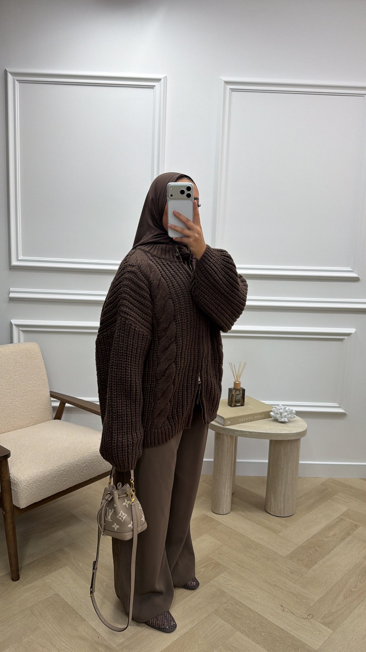WOLLEN VEST DARKBROWN