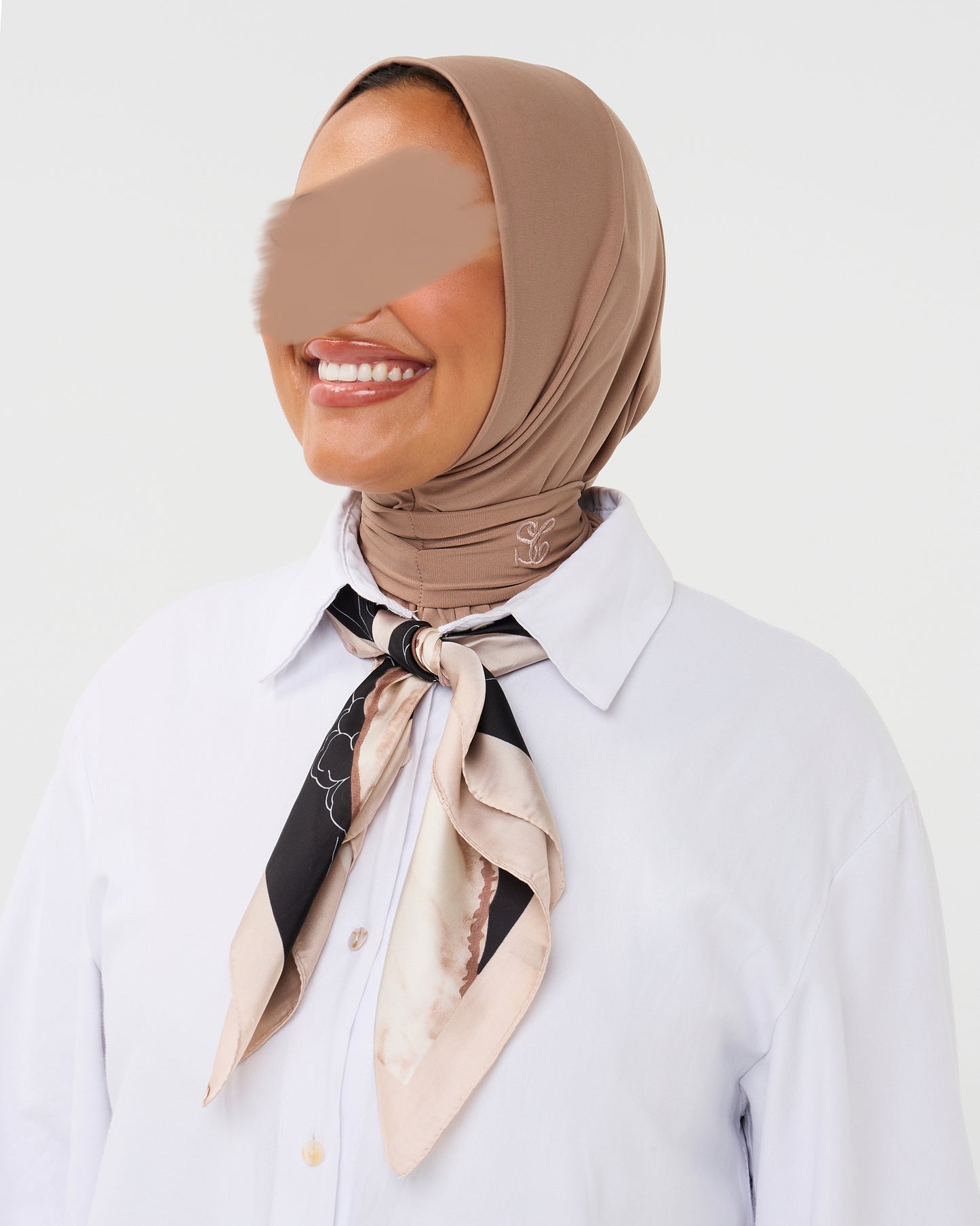 SATIN SILK SCARF BLACKBROWN