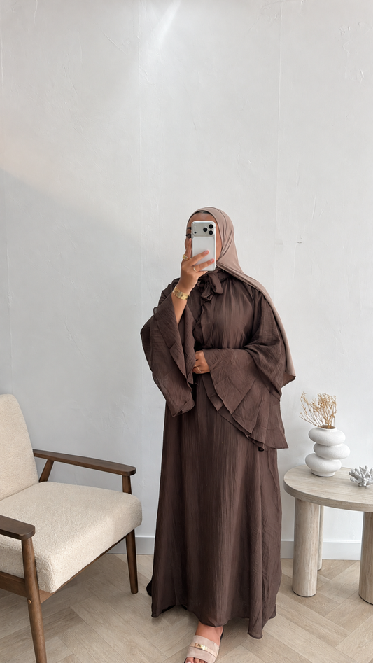 RUFFLE DRESS DARKBROWN