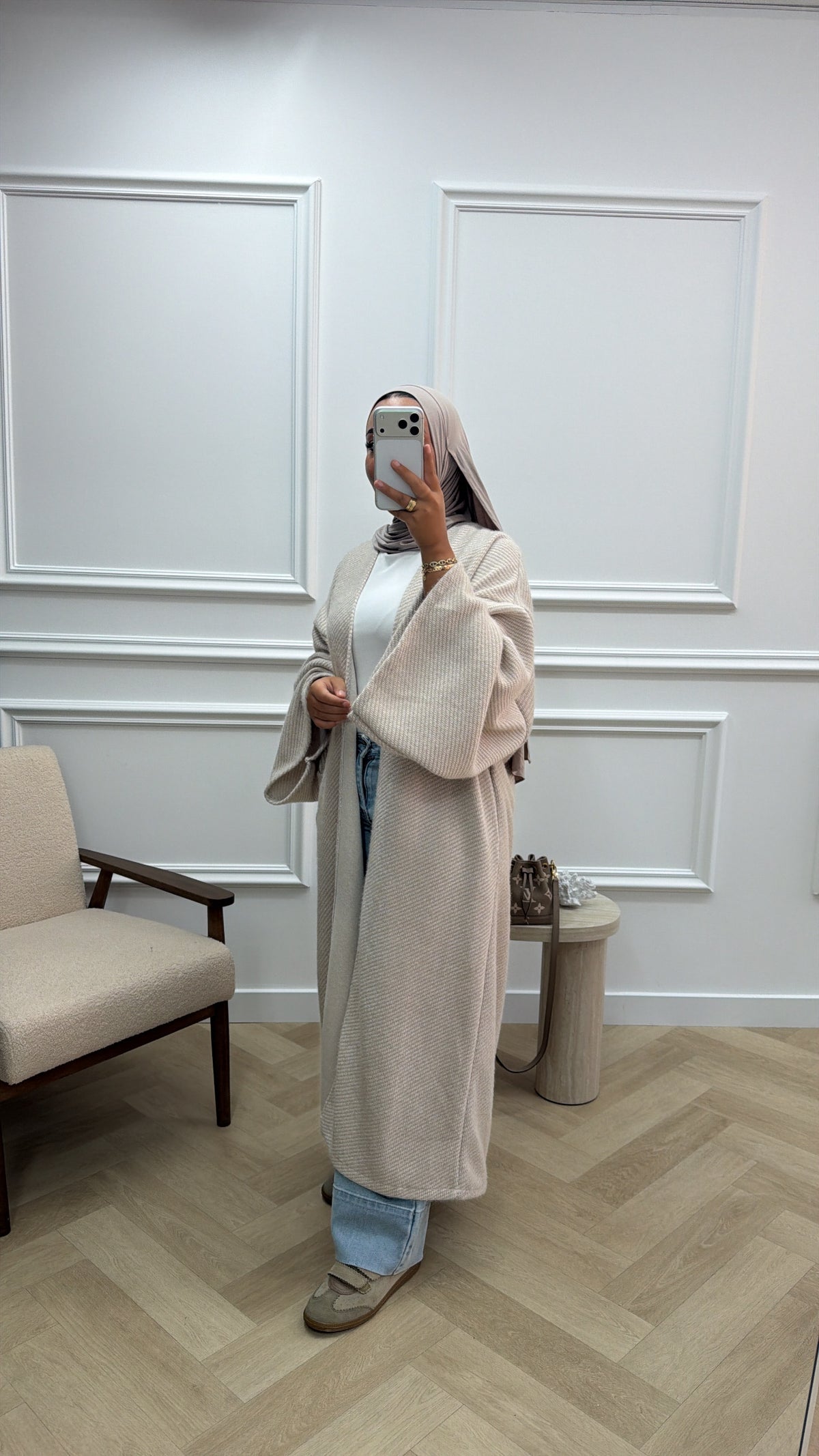 OVERSIZED VEST MET WIJDE MOUWEN BEIGE