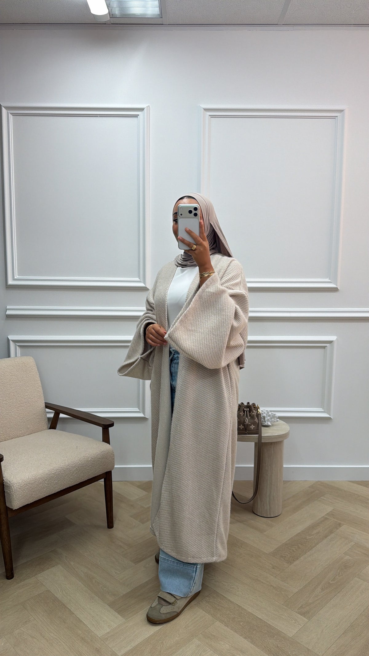 OVERSIZED VEST MET WIJDE MOUWEN BEIGE