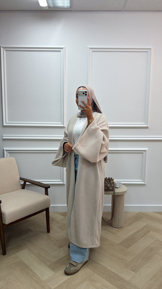 OVERSIZED VEST MET WIJDE MOUWEN BEIGE