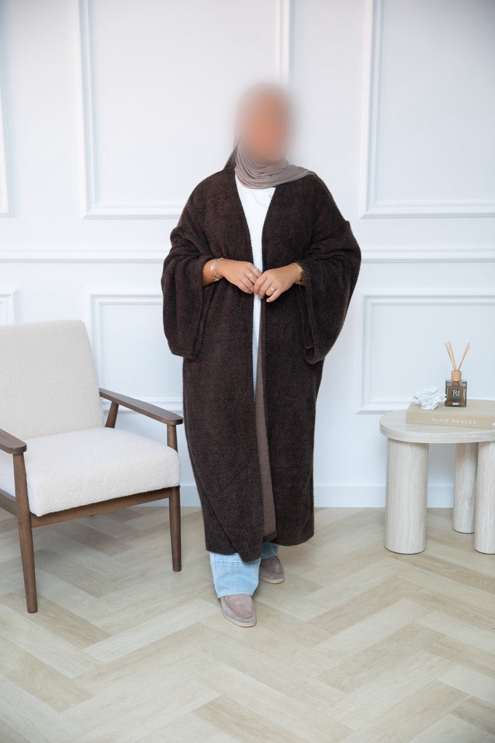 OVERSIZED VEST MET WIJDE MOUWEN BRUIN