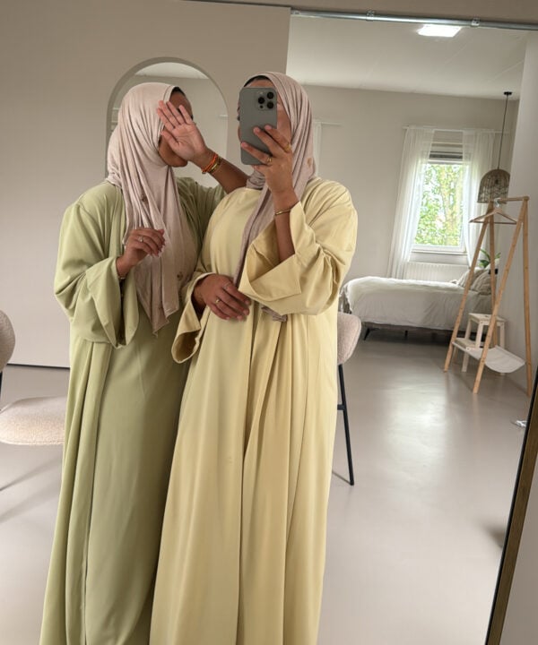 Alternative view of SIGNATURE ABAYA SET PEACH