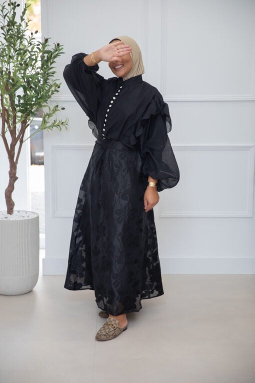 RUFFLE BLOUSE BLACK