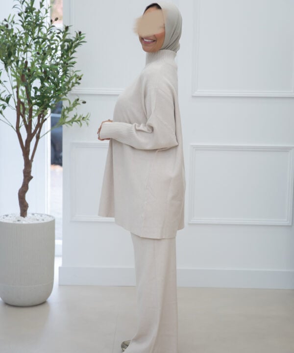 Alternative view of KNITTED SET BEIGE
