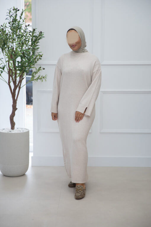 SWEATERDRESS MET SPLIT BEIGE - Afbeelding 3