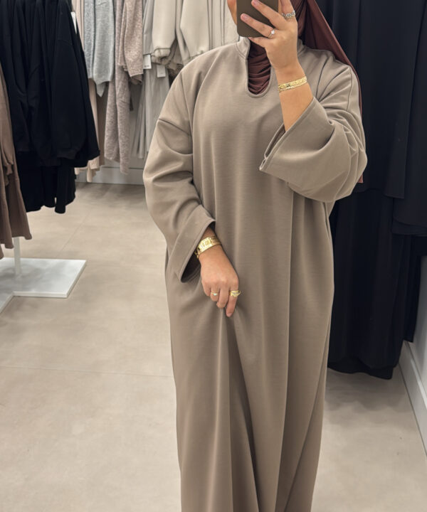Alternative view of JERSEY DRESS MET KRAAG TAUPE