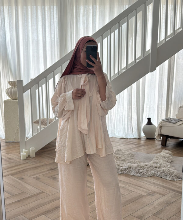 TWO PIECE SET CREAM