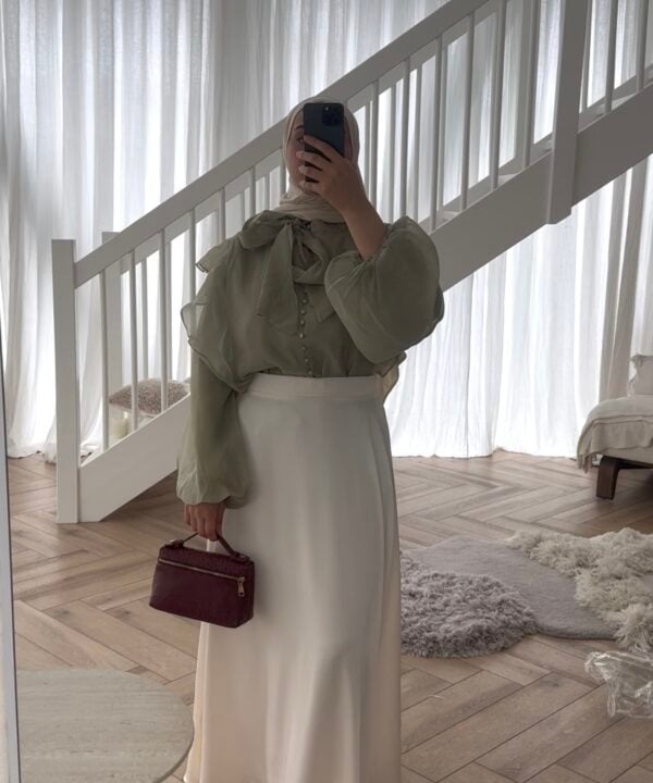 RUFFLE BLOUSE GREEN